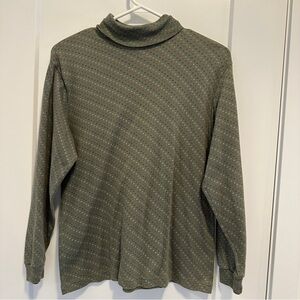 Northern Reflections Vintage Hearts Green Turtleneck Shirt Size Small Women’s